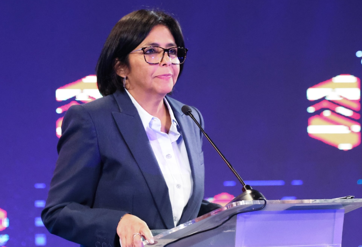 VENEZUELA: Ministerio de Petróleo ahora será de Hidrocarburos, anuncia Delcy Rodríguez