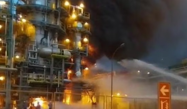 Incendio en Talara: Refinería opera sin todos sus permisos de seguridad y este es el resultado