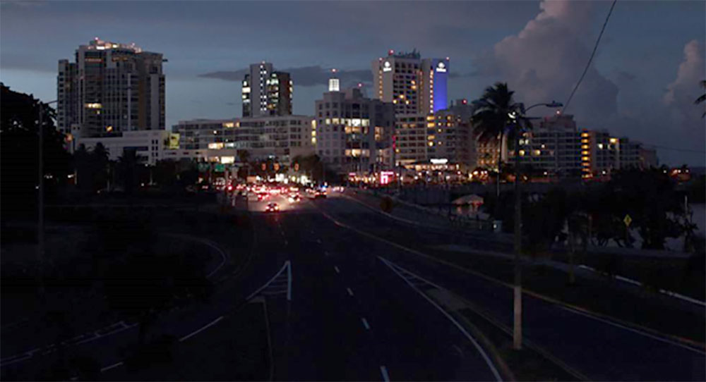 Ecuador: Ecuador sufre apagón general de varias horas por fallas en la red de suministro