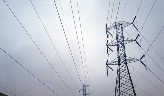 Proinversión adjudicaría en octubre dos proyectos eléctricos por US$ 800 millones