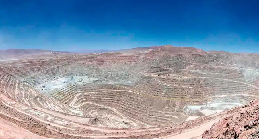 CHILE: Producción de cobre de Codelco cae 16% interanual en enero de 2024