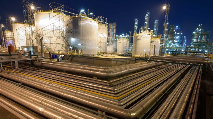 Perú Prepara una Inversión de US$2,000 Millones en Petroquímica para el Sur del País