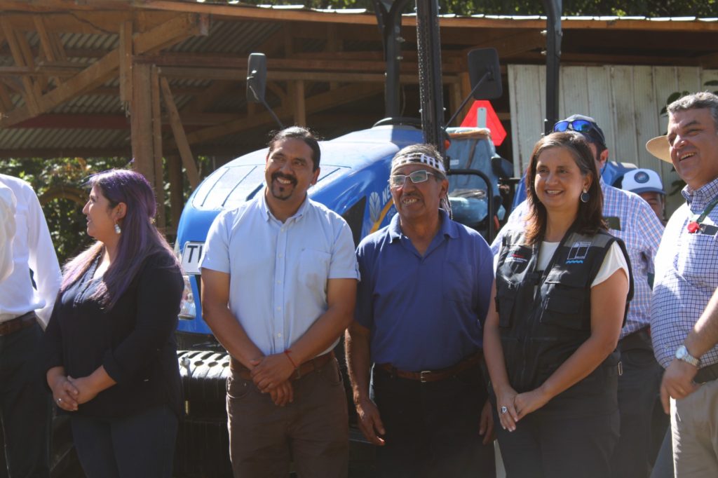 Chile: Comunidades de Mahuidache reciben maquinaria agrícola para fortalecer su capacidad productiva